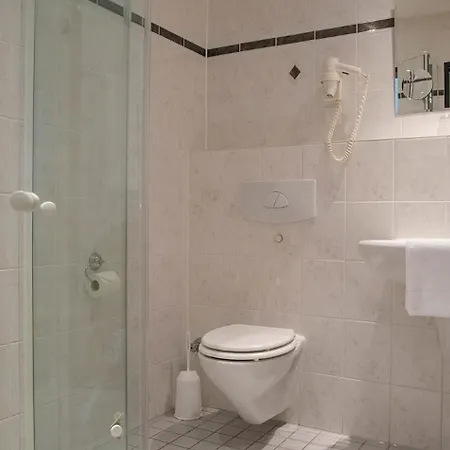 מלון Hotel-restaurant Oehlers הנובר